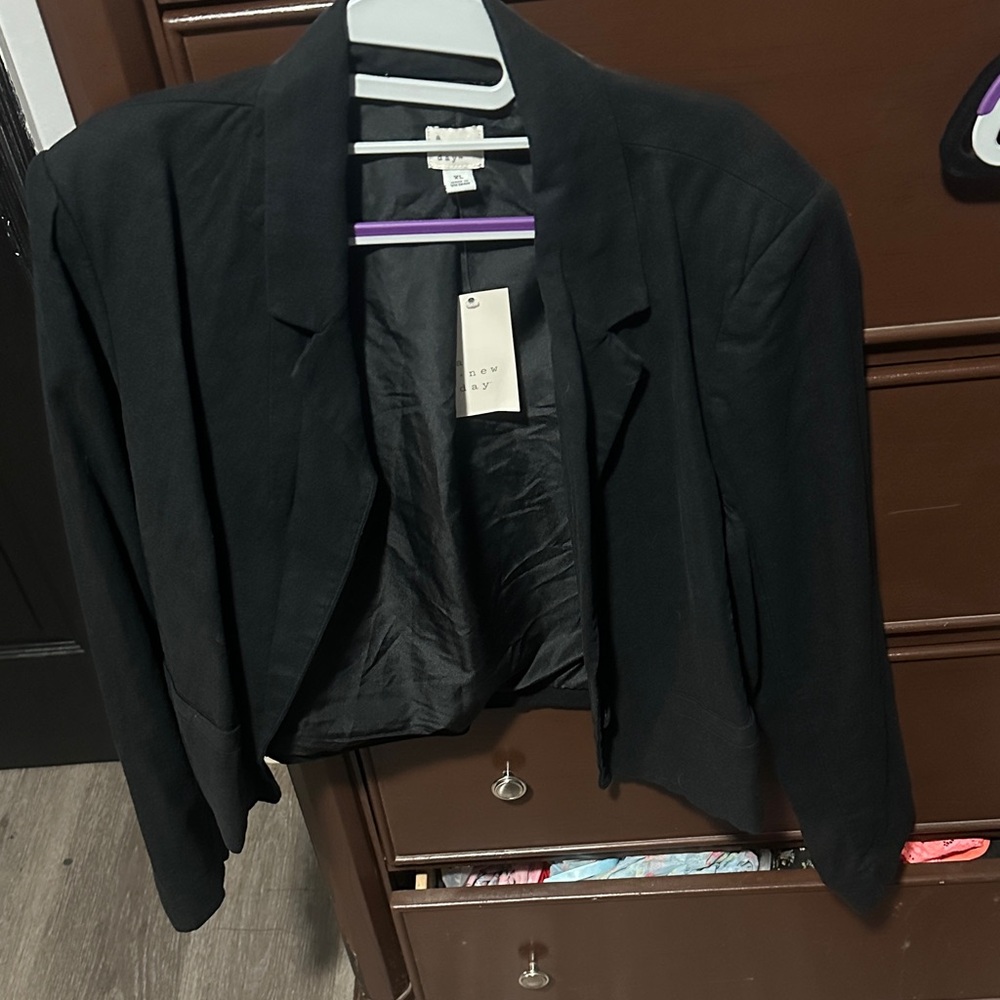 a new day Black Cropped Open-Front Blazer